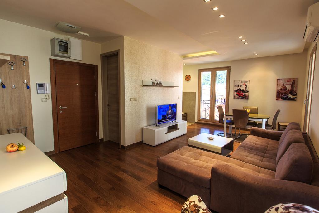 De Lux Apartments Petrovac Exterior photo