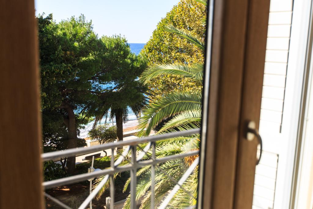 De Lux Apartments Petrovac Exterior photo