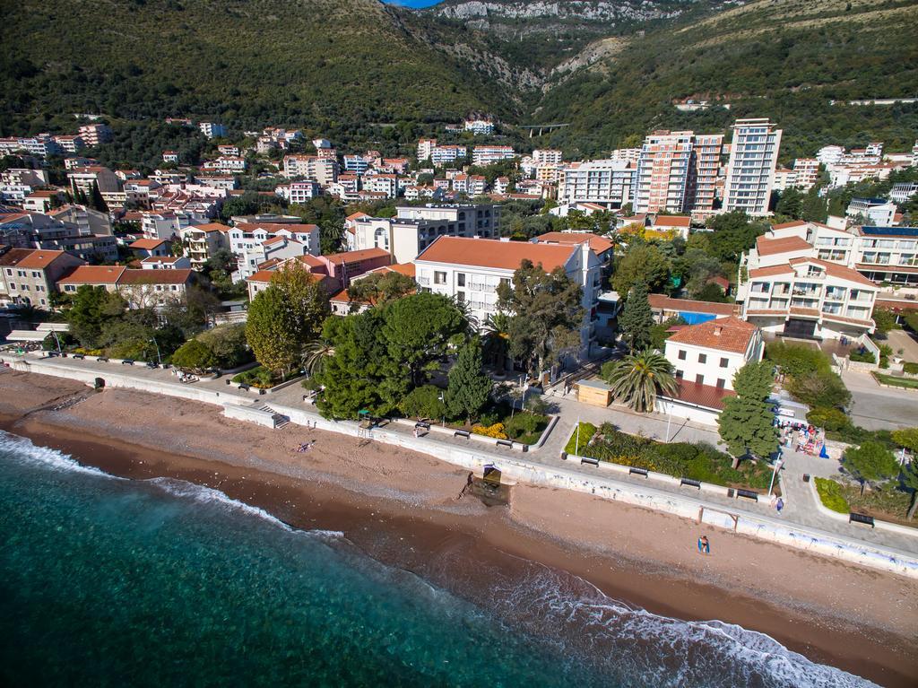 De Lux Apartments Petrovac Exterior photo