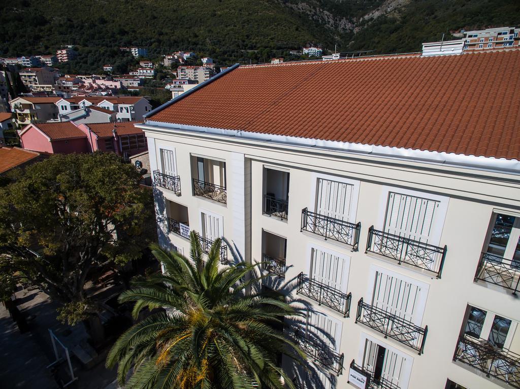 De Lux Apartments Petrovac Exterior photo