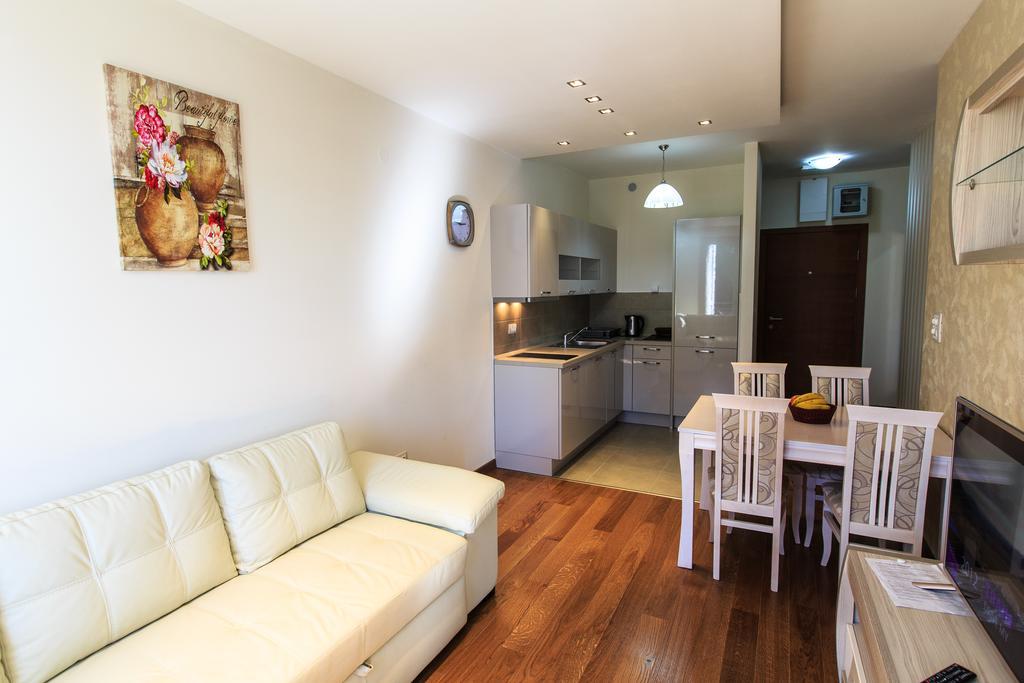 De Lux Apartments Petrovac Exterior photo