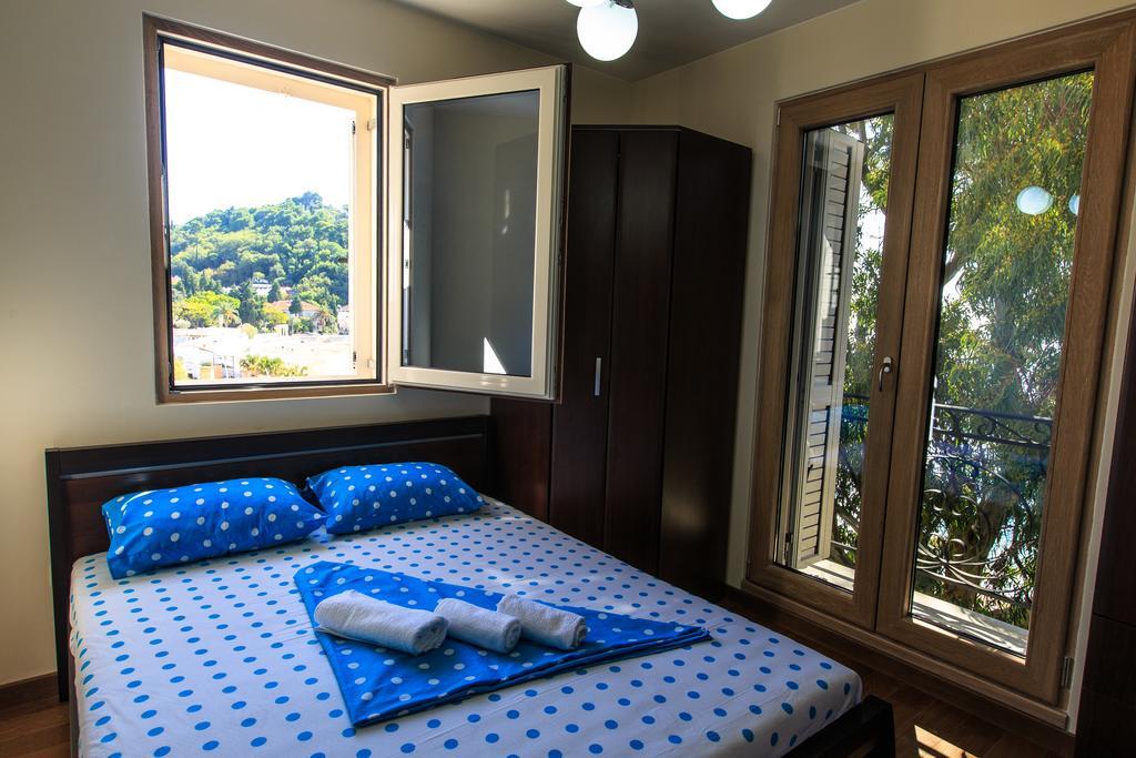 De Lux Apartments Petrovac Exterior photo