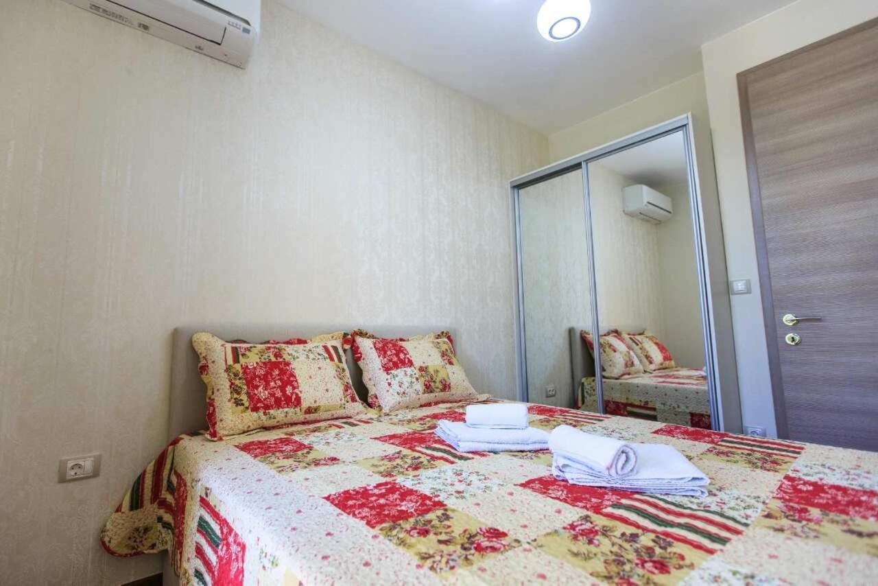 De Lux Apartments Petrovac Exterior photo